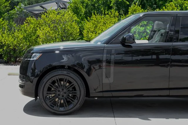 New 2026 Black Land Rover SE image 17