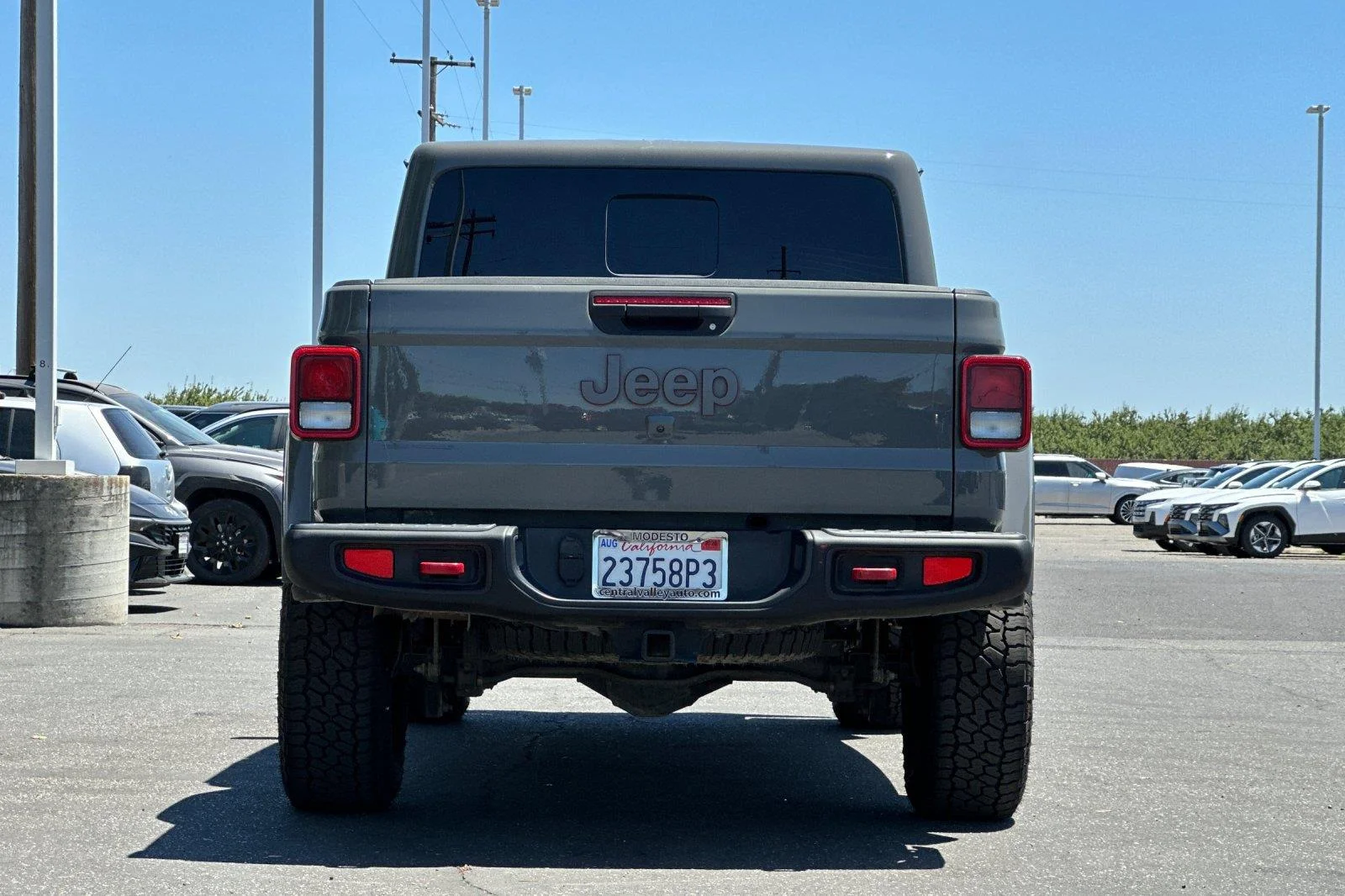 Used 2022 Sting-Gray Clearcoat Jeep Rubicon image 5