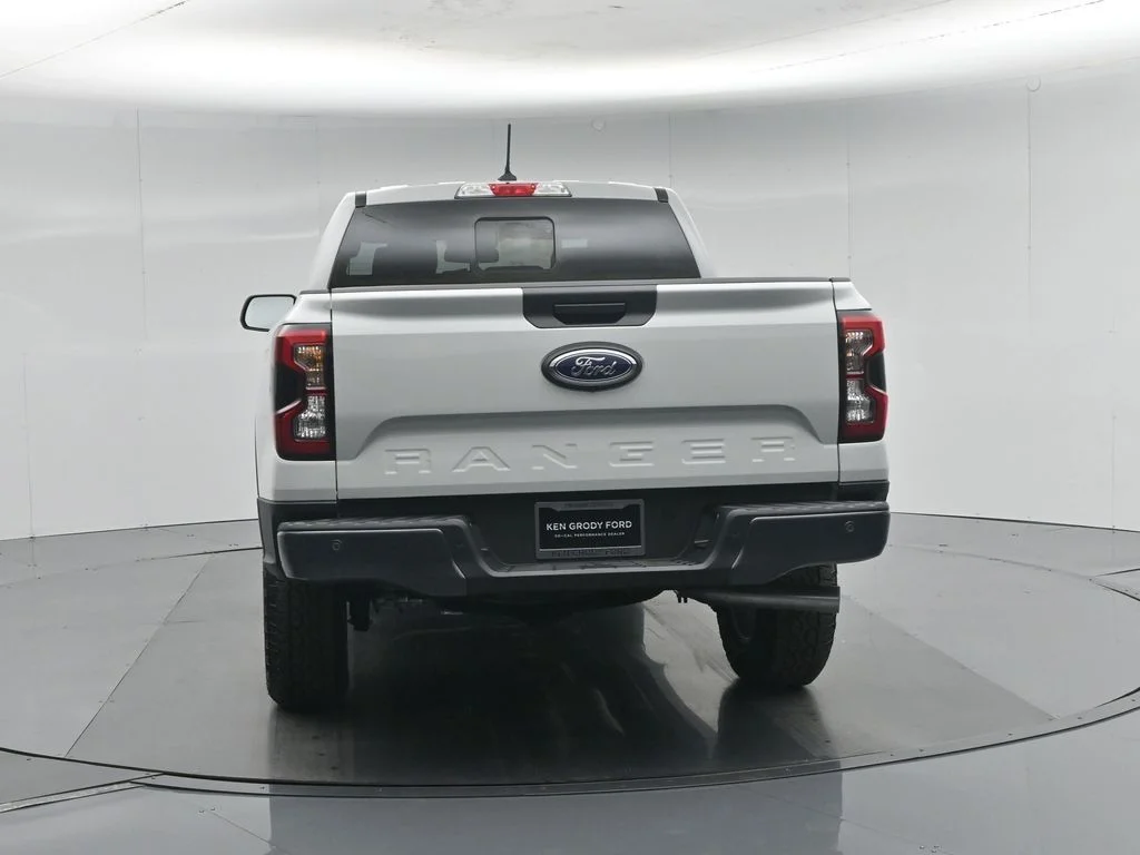 New 2026 Avalanche Ford XLT image 26