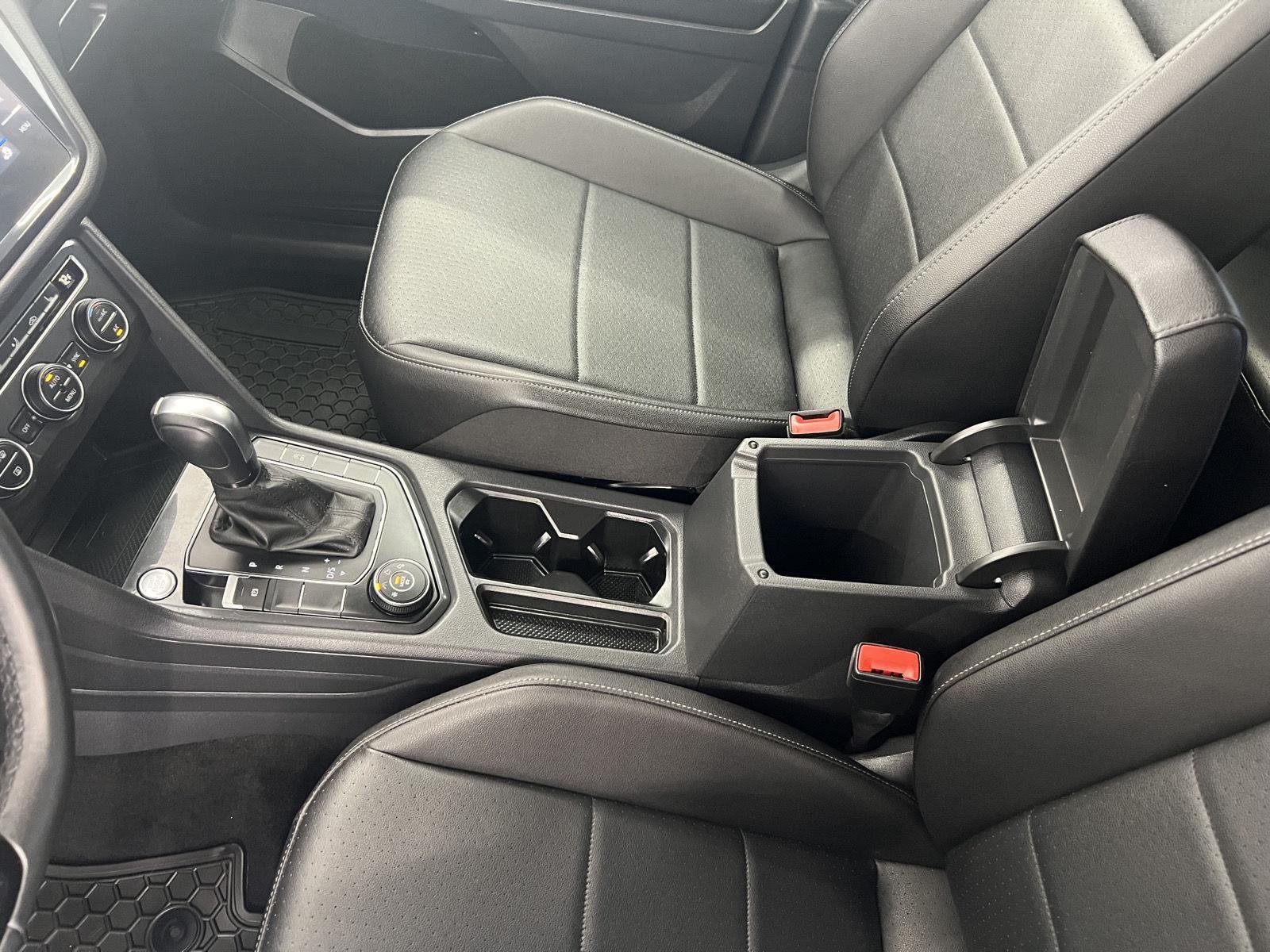 2020 Volkswagen Tiguan SE - Photo 21