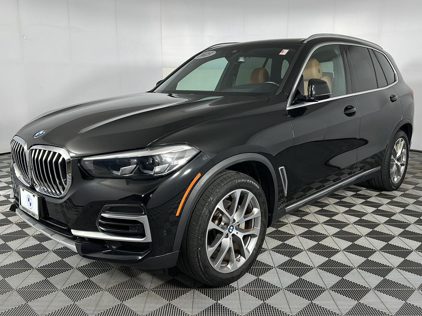 Used 2023 Jet Black BMW xDrive40i image 5