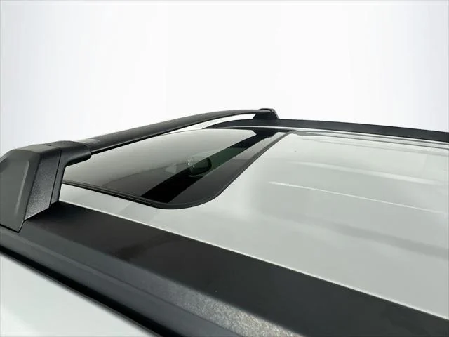 Certified Used 2024 WIND CHILL PEARL Toyota  image 20