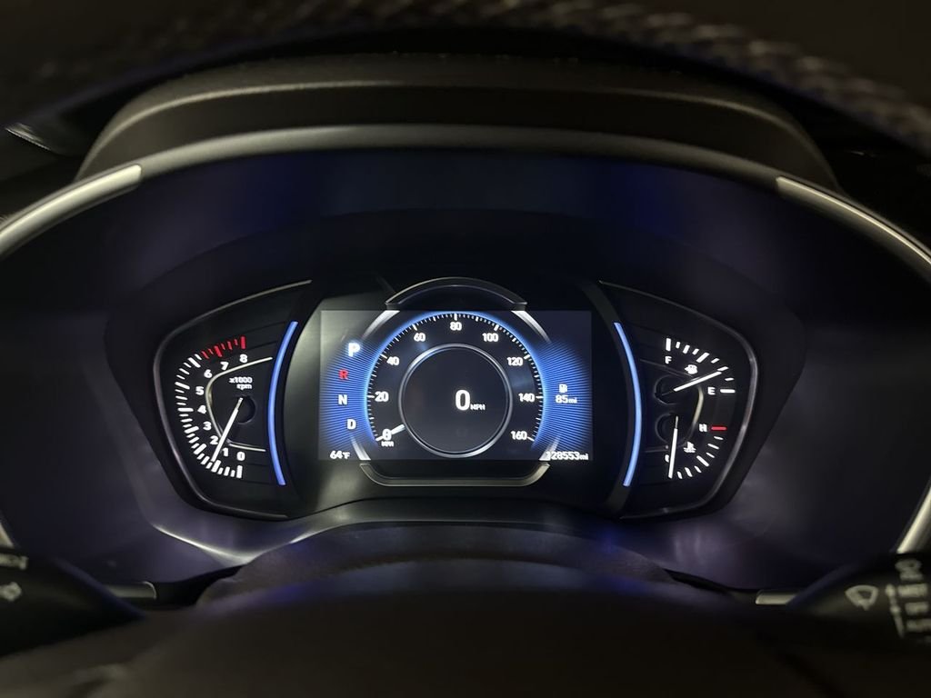 Used 2020 Quartz Hyundai Limited image 23