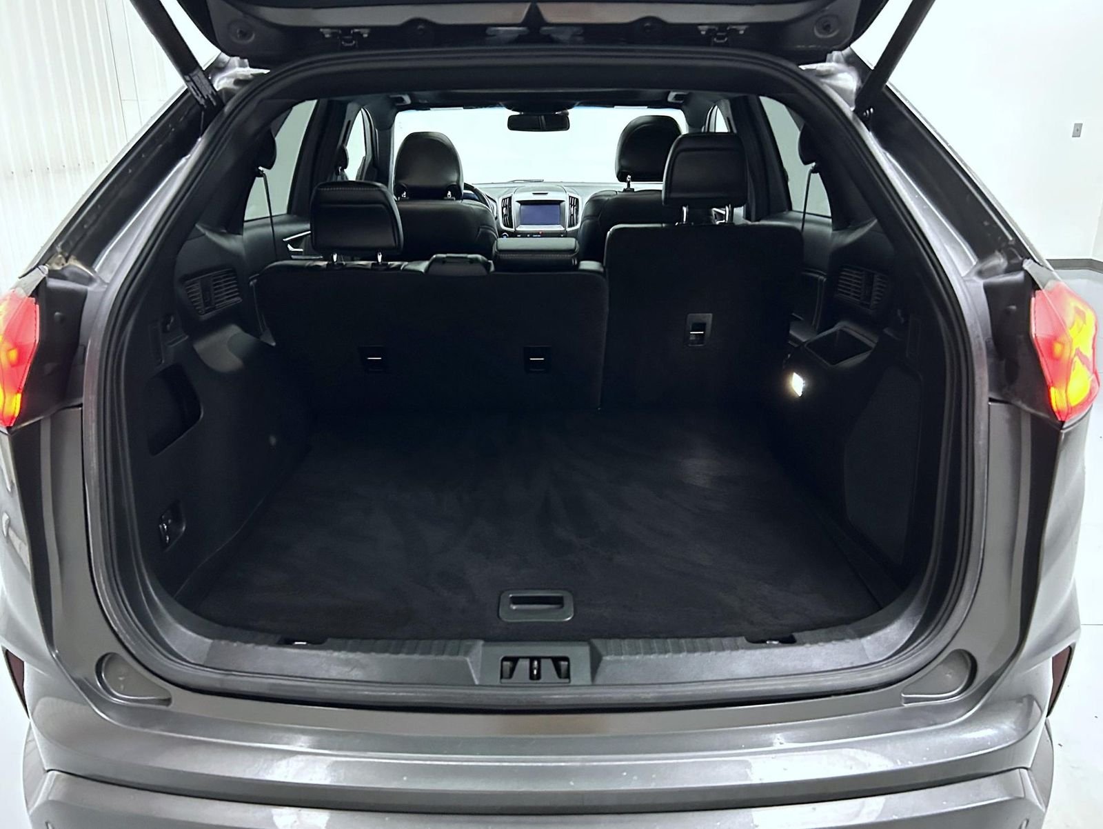 Used 2019 Gray Ford ST image 21
