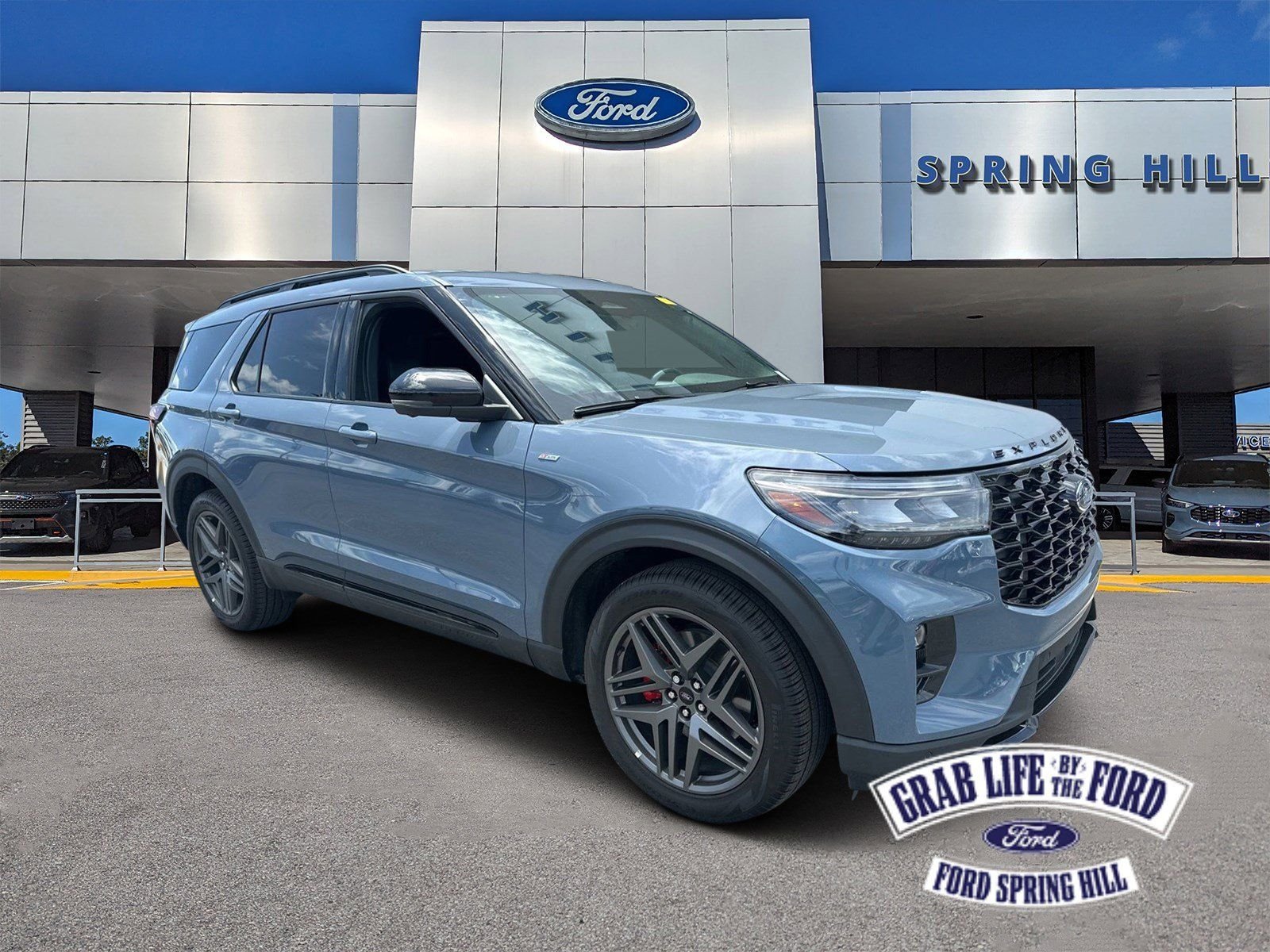 2026 Ford Explorer ST-LINE RWD's photo