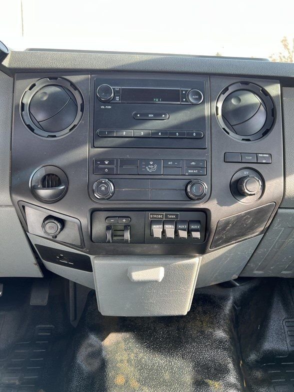 2015 Ford F-450 Super Duty Chassis Cab XL - Photo 20