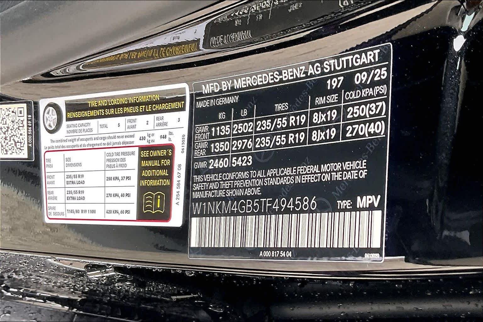 New 2026 Obsidian Black Metallic Mercedes-Benz GLC 300 image 12