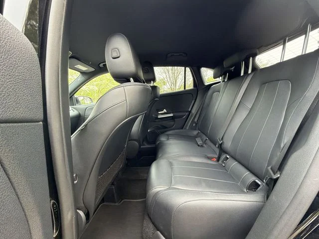 Used 2023  Mercedes-Benz GLA 250 image 24