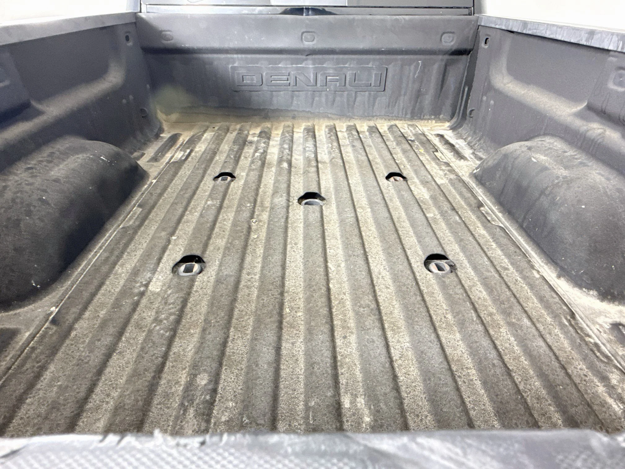 Used 2018 ONYX BLACK GMC Denali image 27