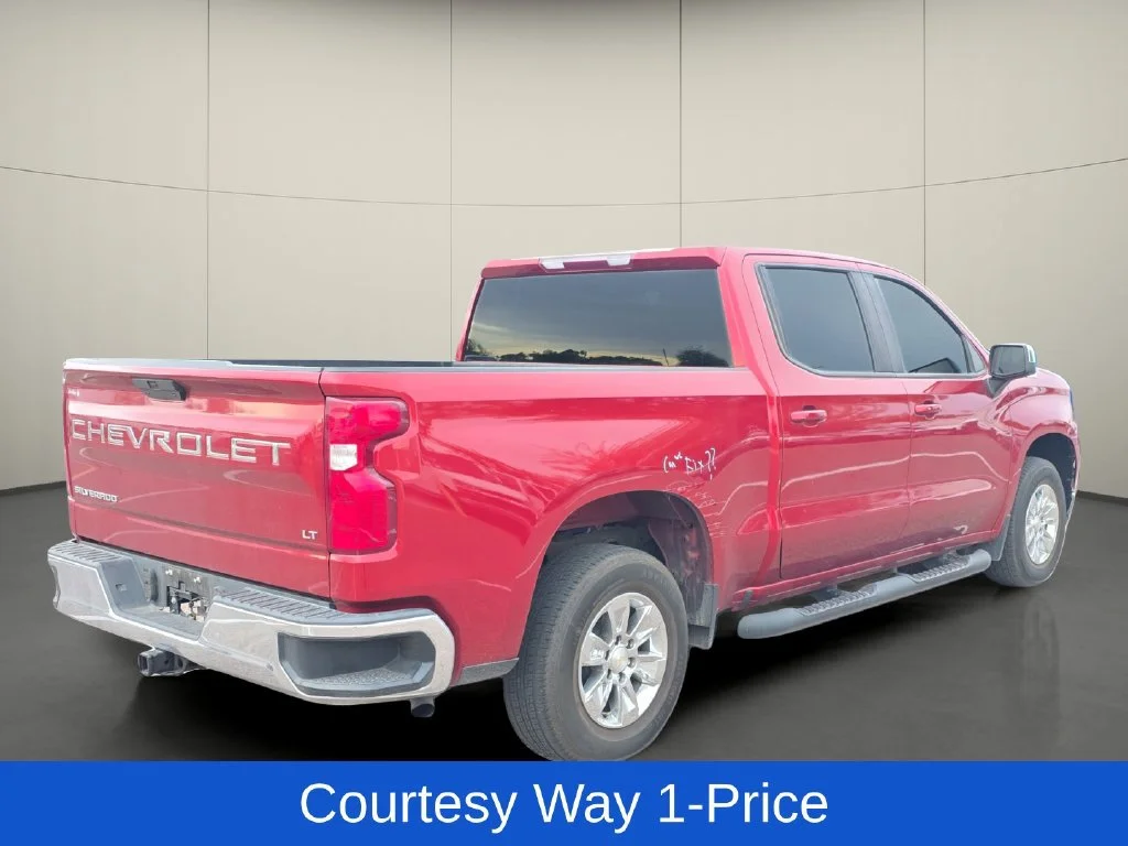 Used 2022 CHERRY RED TINTCOAT Chevrolet LT image 9