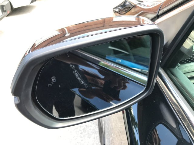 Used 2022 Crystal Black Pearl Honda EX image 10