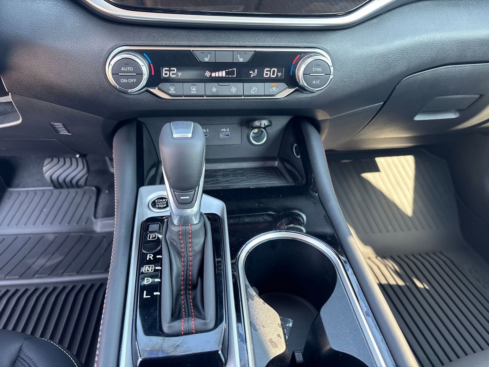 2025 Nissan Altima SR - Photo 19