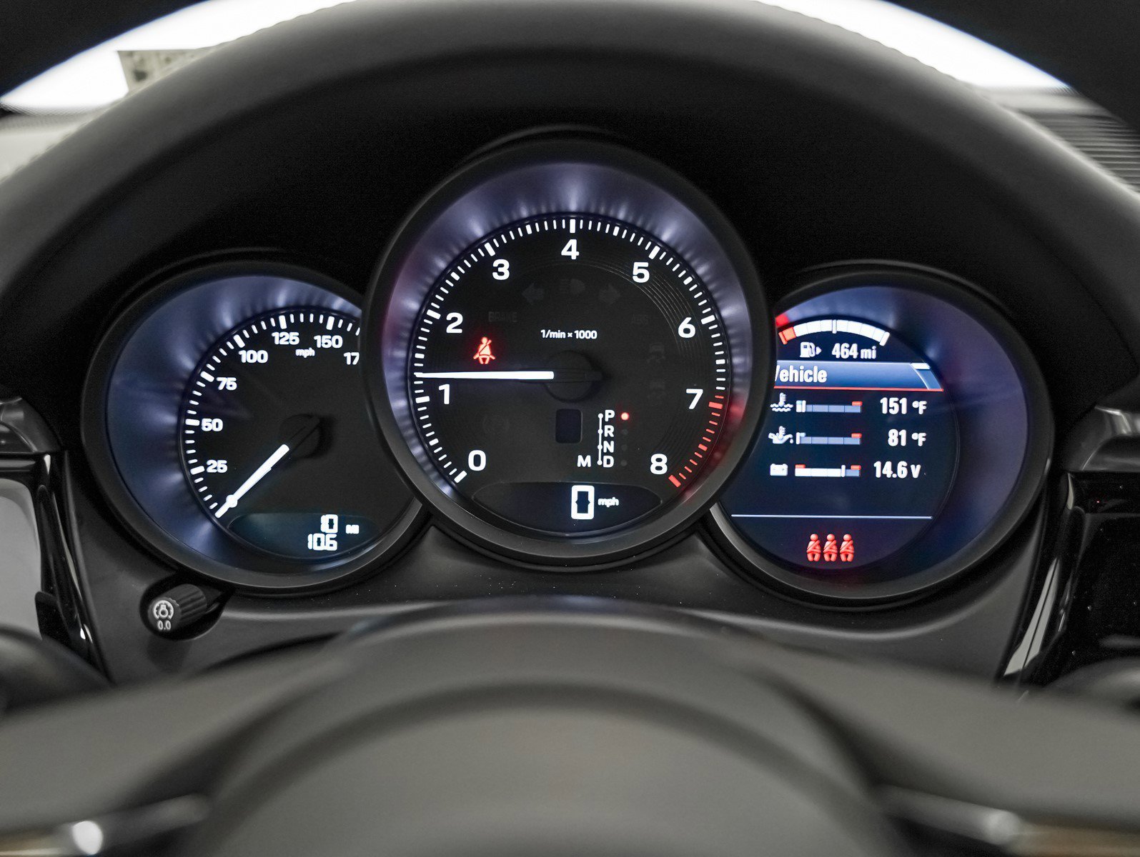 2025 Porsche Macan - Photo 18