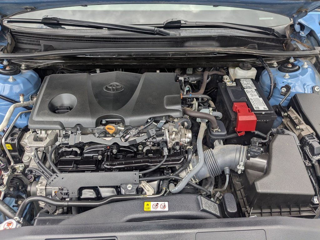 Used 2023  Toyota SE image 27