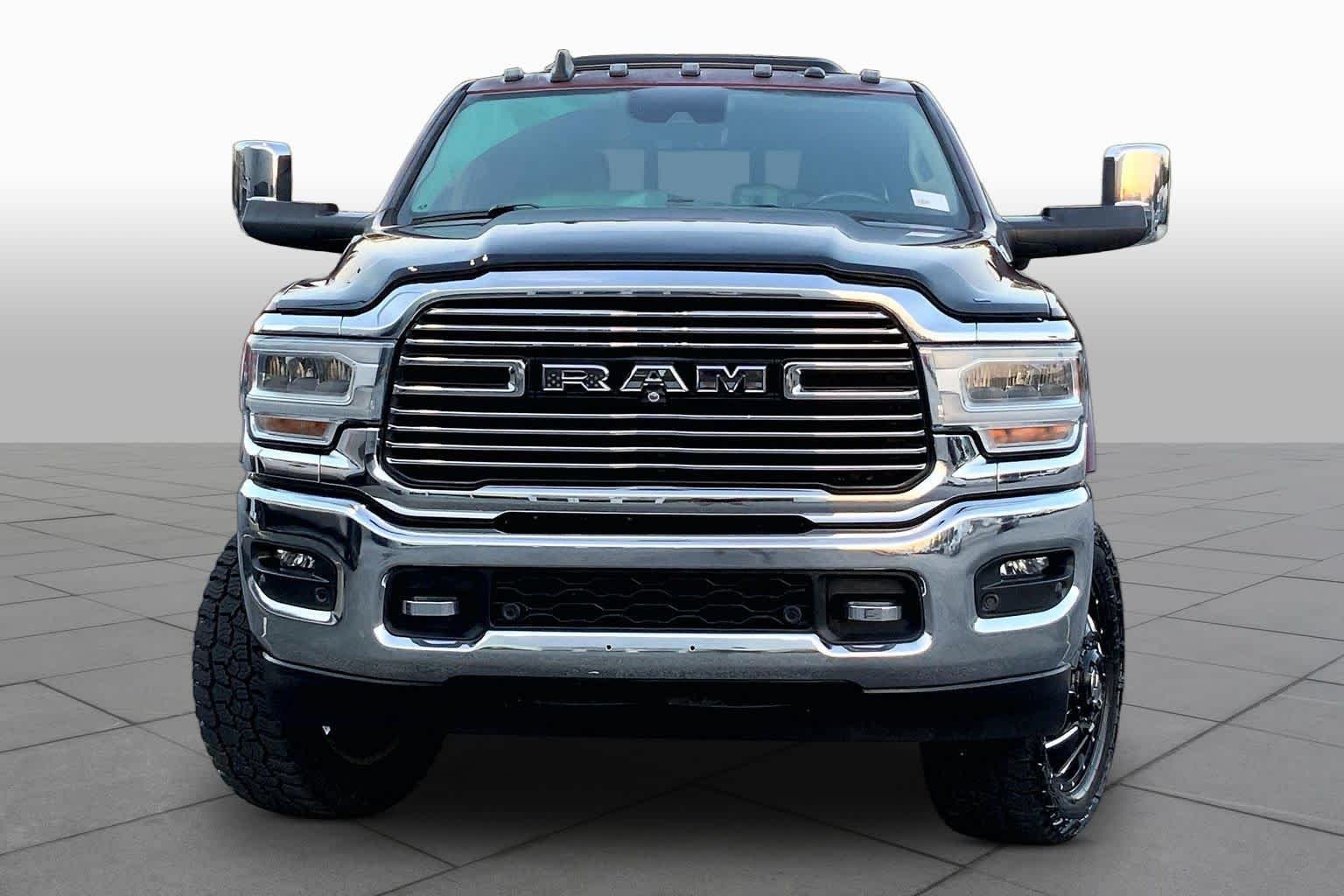 Used 2021 Delmonico Red Pearlcoat Ram Laramie image 4