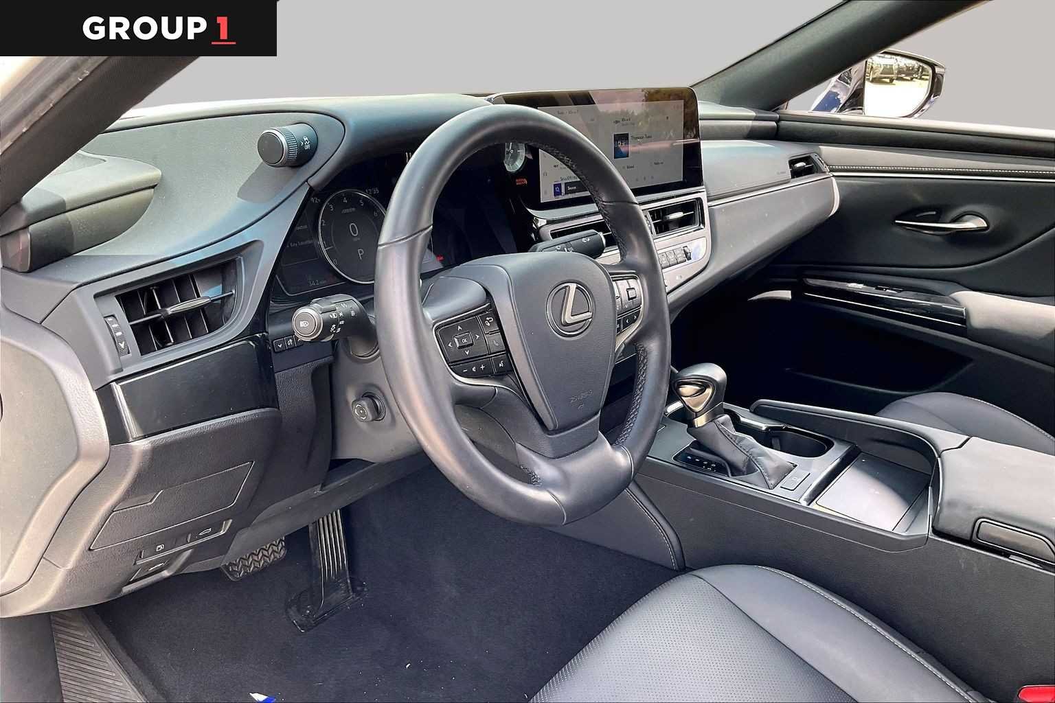 Used 2024 Eminent White Pearl Lexus  image 15
