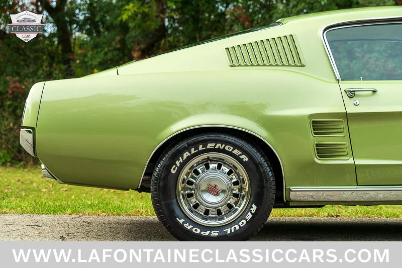 Used 1967 Green Ford Fastback image 21