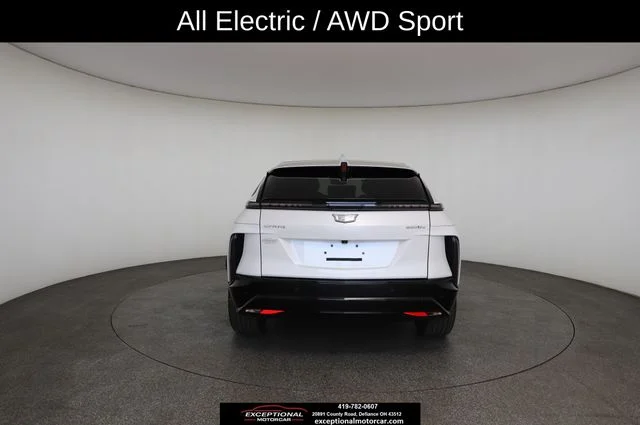 Used 2024 White Cadillac Sport image 15