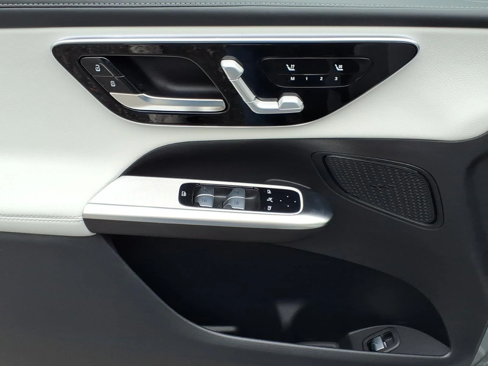New 2026 GRAY Mercedes-Benz GLC 300 image 15
