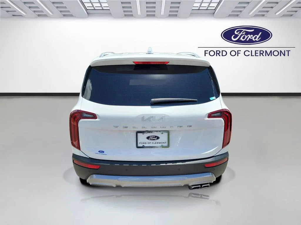 Used 2022 Glacial White Pearl Kia S image 4