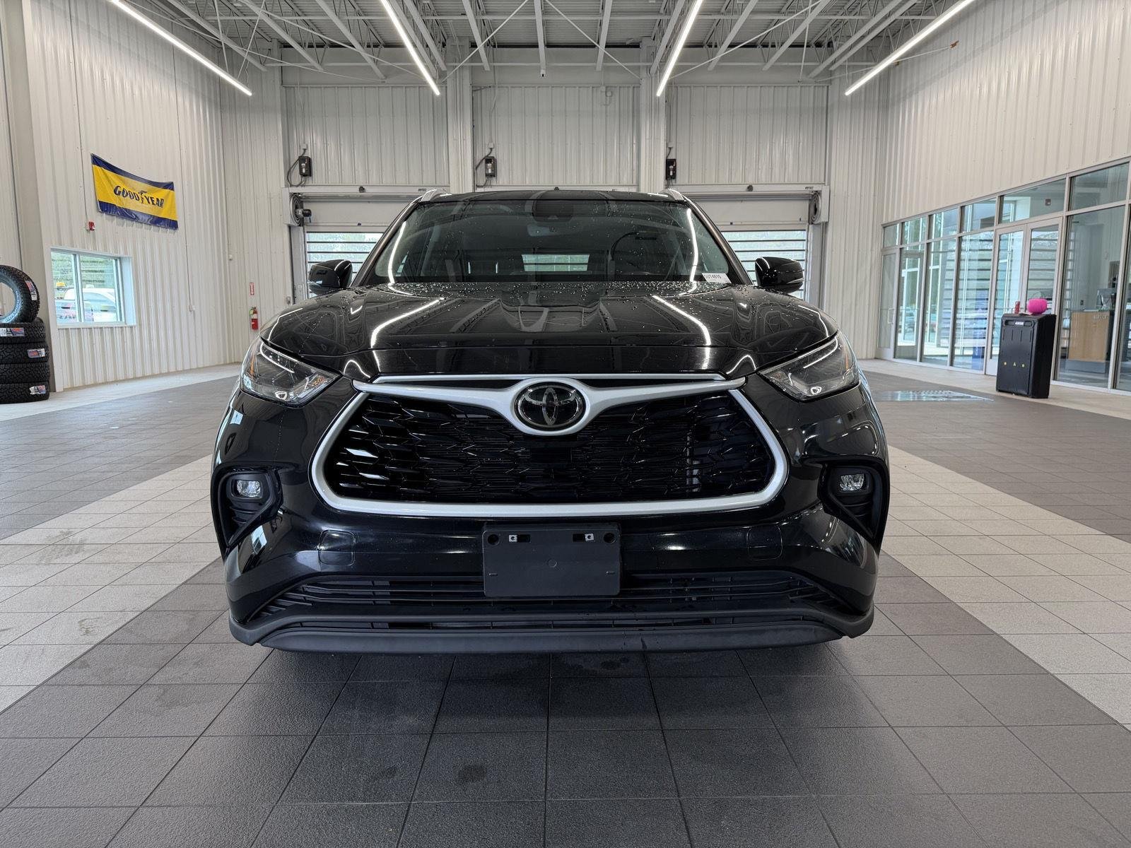 Used 2024 Midnight Black Metallic Toyota XLE image 2