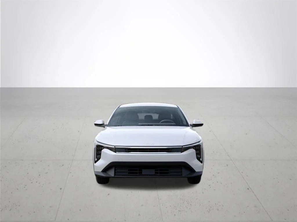New 2026 Snow White Pearl Kia LX image 2