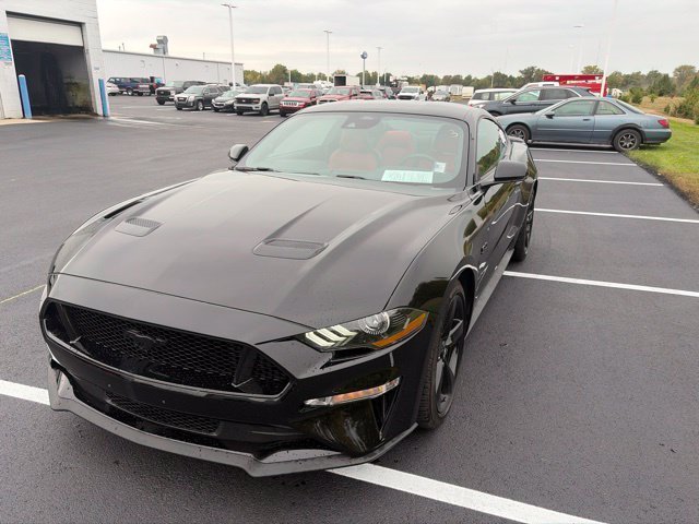 Used 2021 Shadow Black Ford GT Premium image 4
