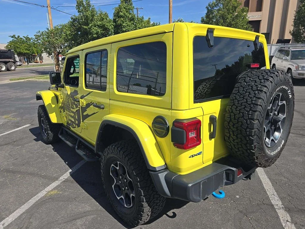 Used 2023  Jeep Rubicon 4xe image 4