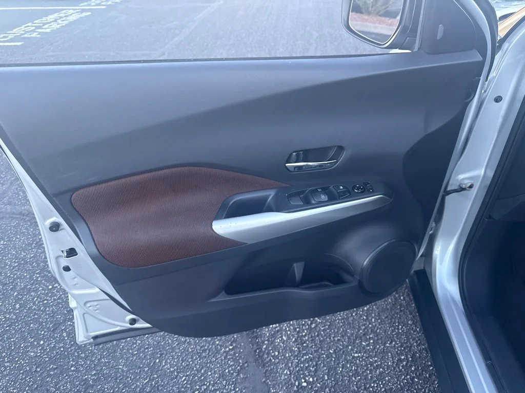 Used 2020 Silver Nissan SR image 26