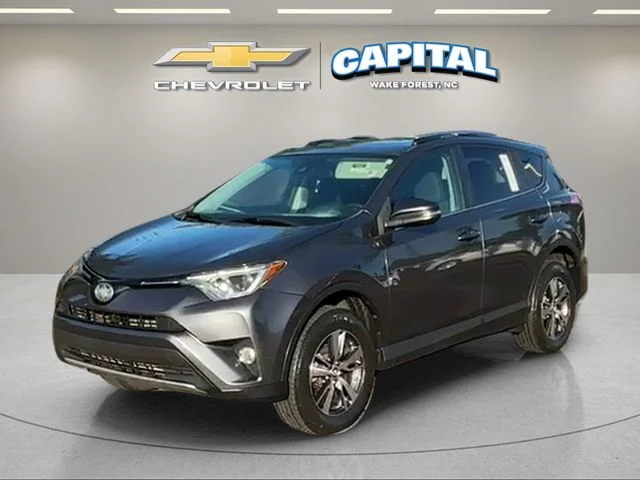 Used 2018 Gray Toyota XLE image 1