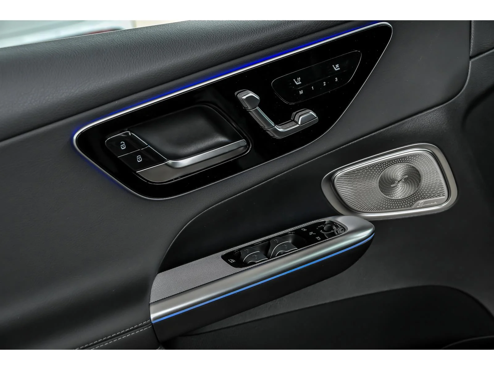 New 2026 Black Mercedes-Benz GLC 300 4MATIC® image 5