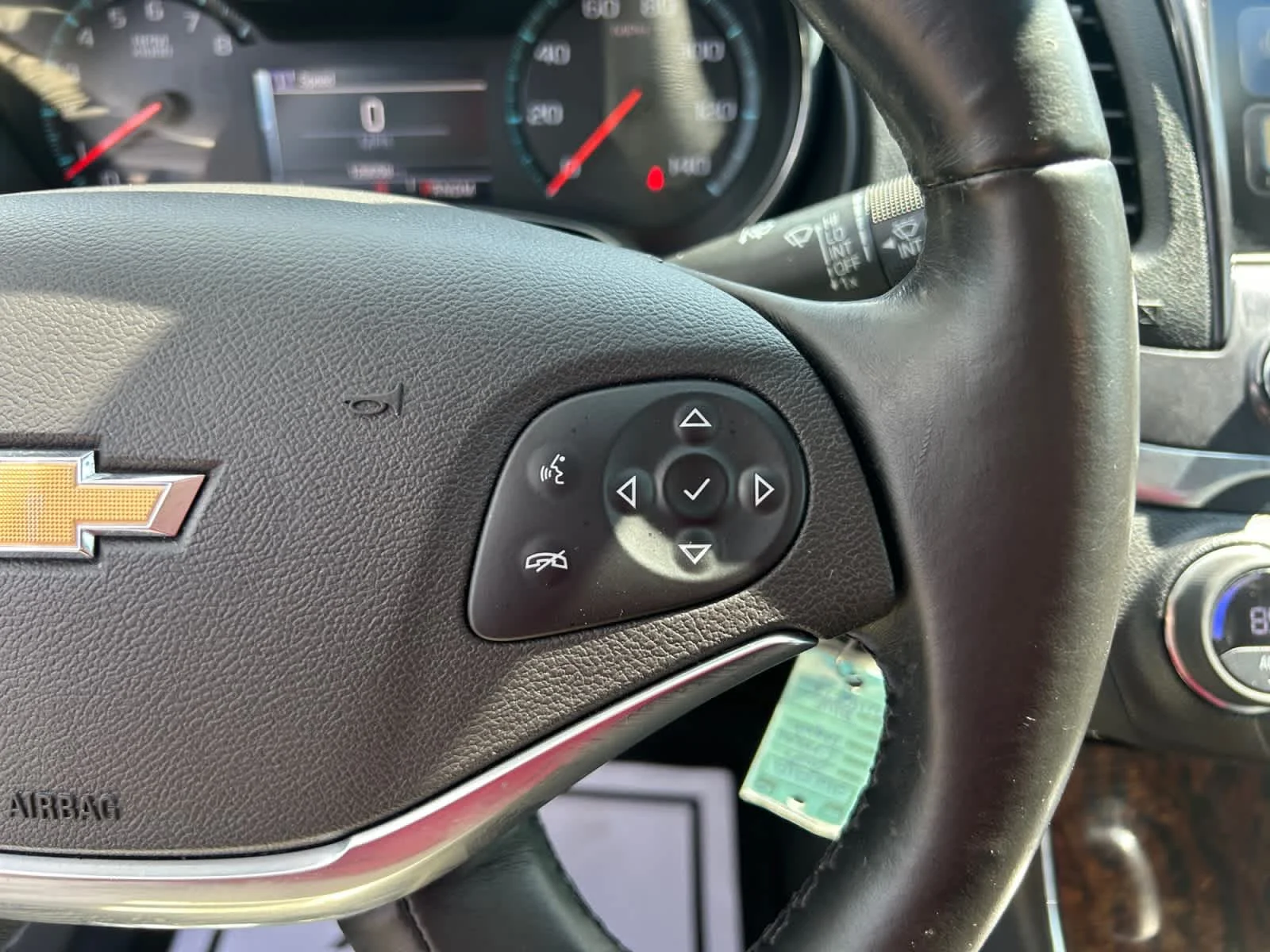 Used 2015 Silver Topaz Metallic Chevrolet LT image 29