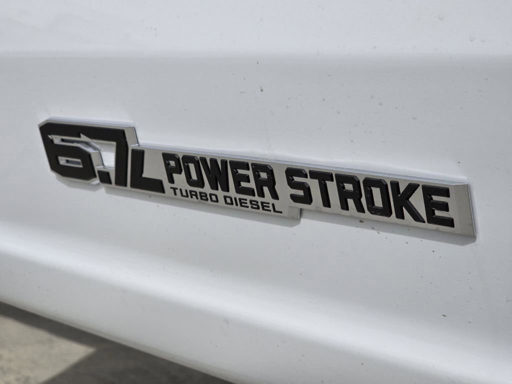New 2026 Oxford White Ford XL image 28