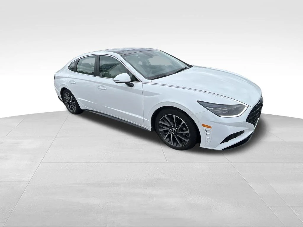 Used 2022 Gray Hyundai Limited image 24