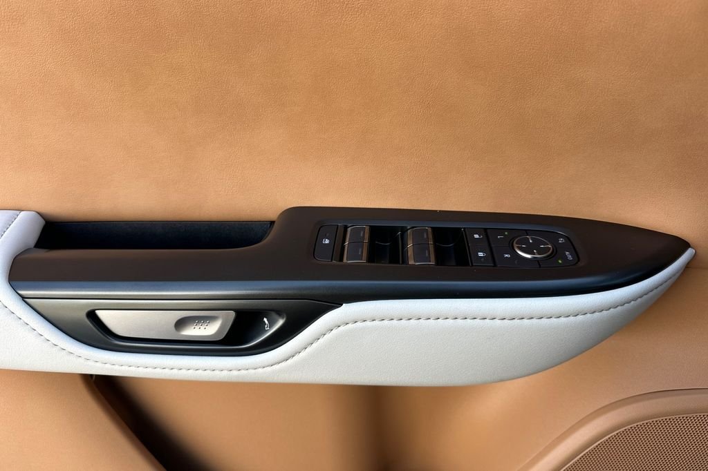 2026 Lexus RZ Premium - Photo 12