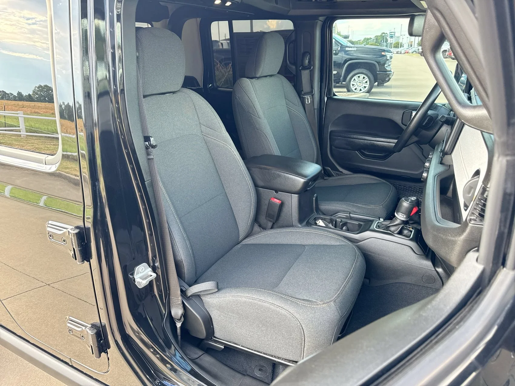 Used 2025 Black Clearcoat Jeep Nighthawk image 23