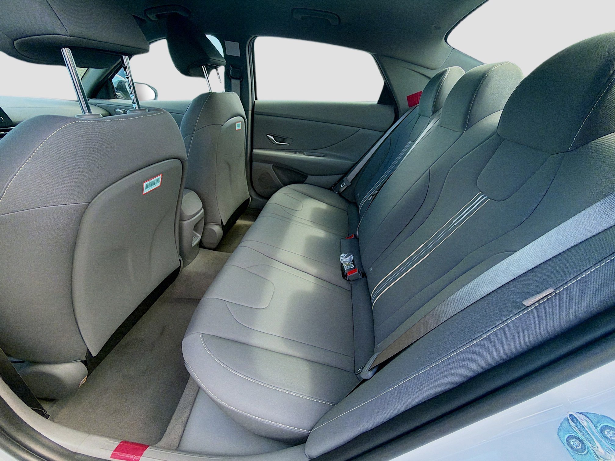 New 2026 Serenity White Hyundai SEL Sport image 41