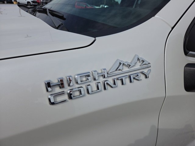 2022 Chevrolet Silverado 1500 High Country - Photo 11