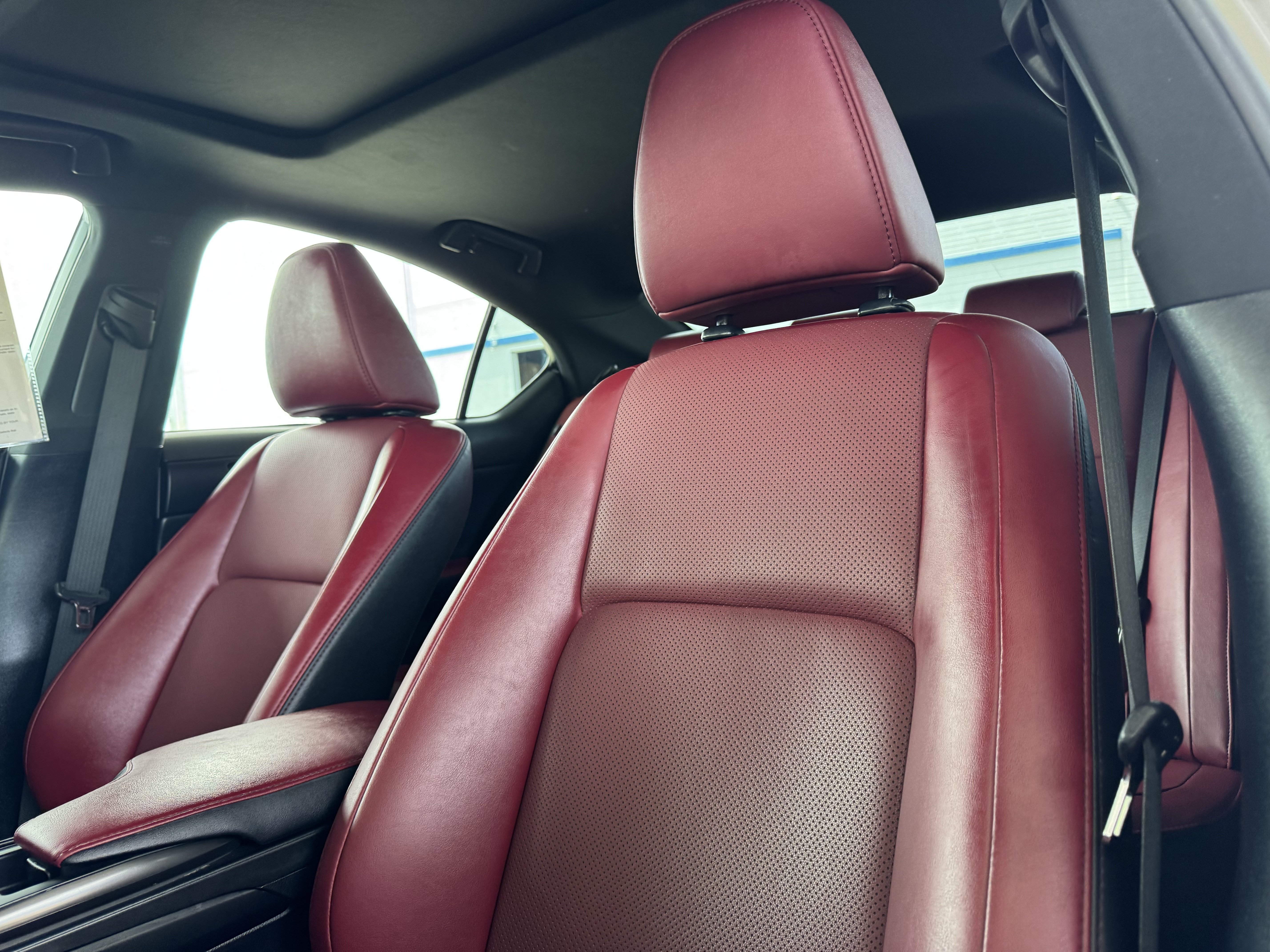 2023 Lexus IS 300 - Photo 13