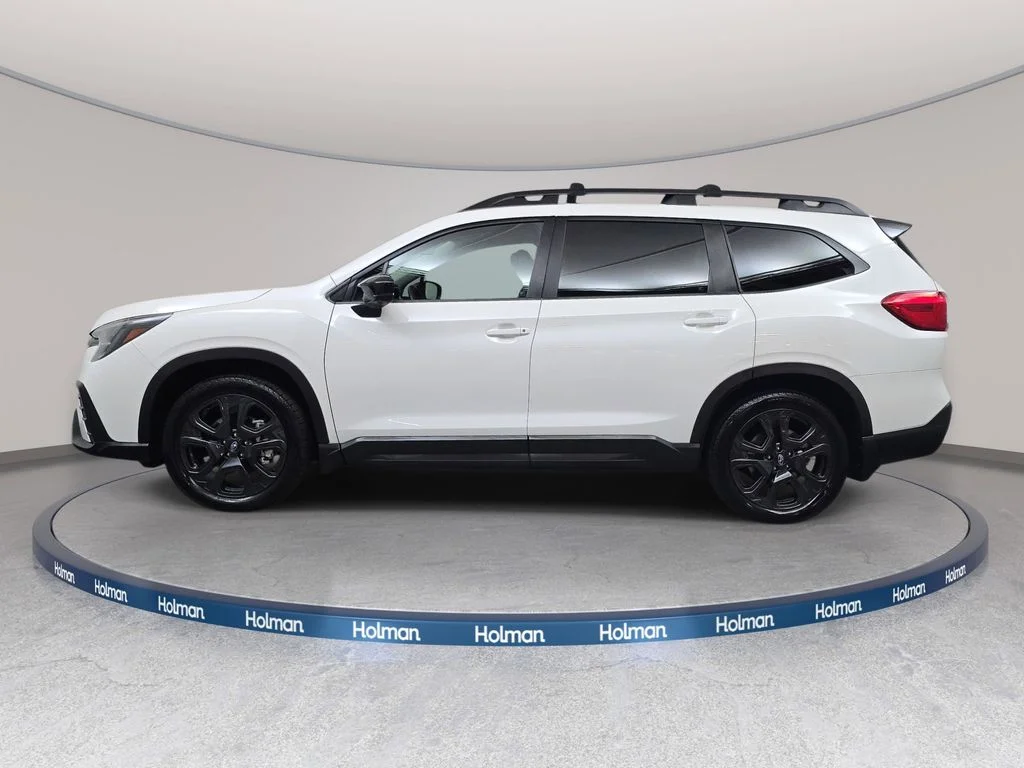 Used 2024 White Subaru Onyx Edition image 9