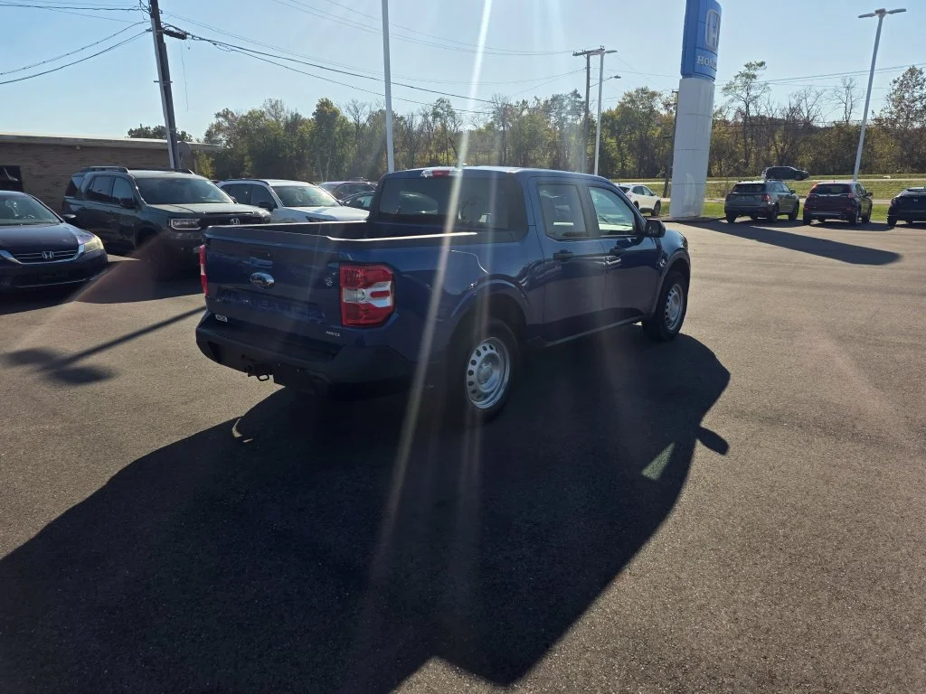 Used 2024 Blue Metallic Ford XL image 3