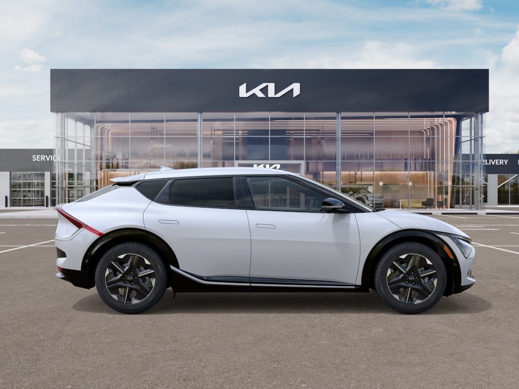New 2026 Glacial White Pearl Kia WIND image 7