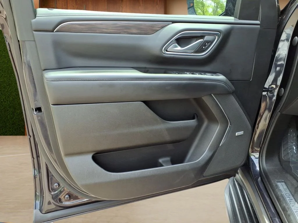 Used 2022 Gray Chevrolet LT image 22