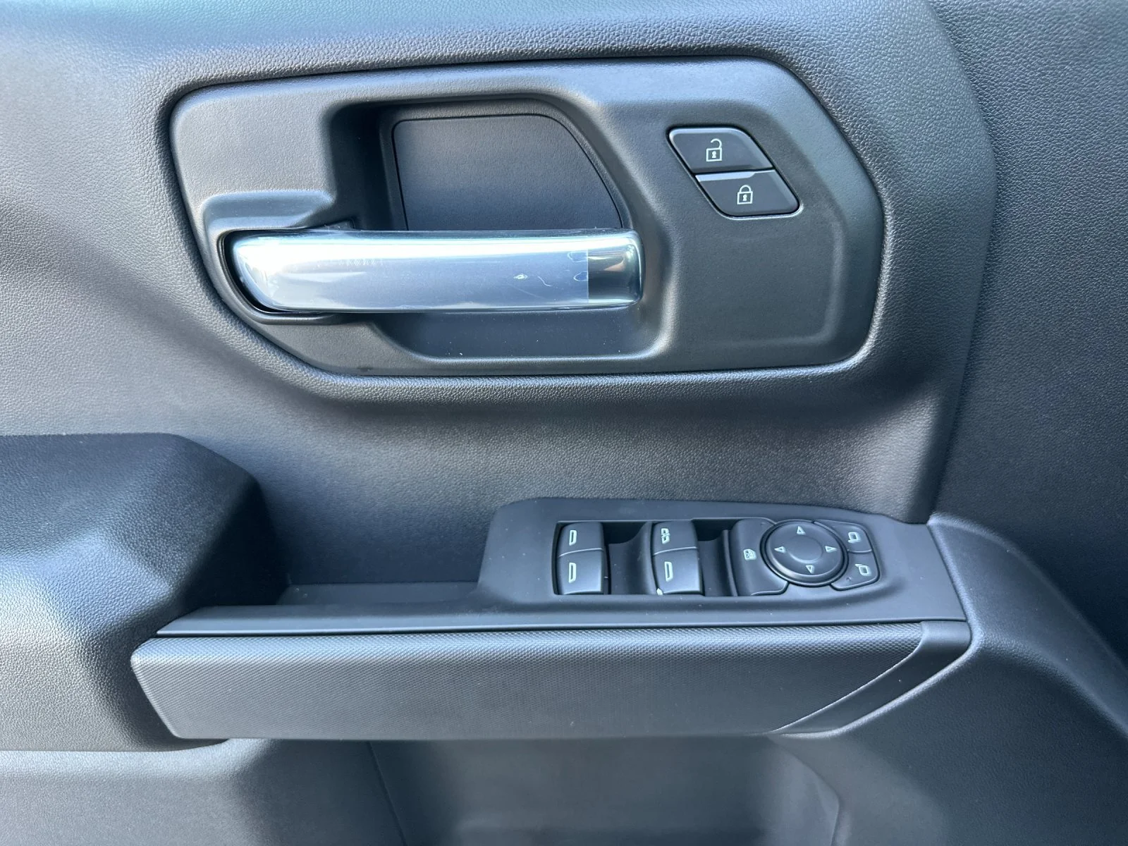 2026 Chevrolet Silverado 1500 Custom - Photo 11
