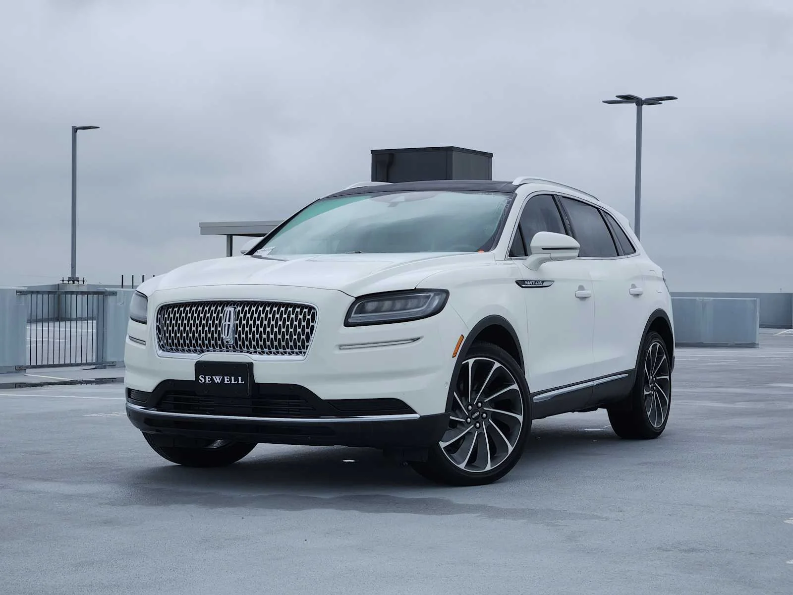2022 Lincoln Nautilus Reserve AWD's photo
