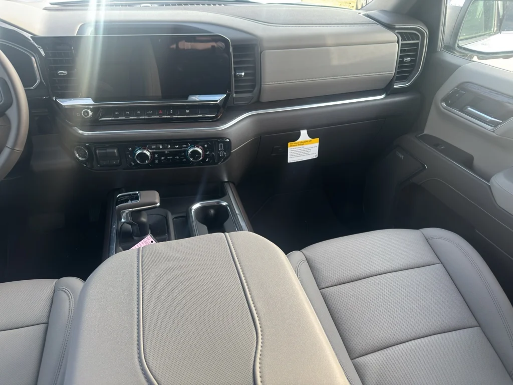 New 2026 Glacier White Tricoat GMC SLT image 21