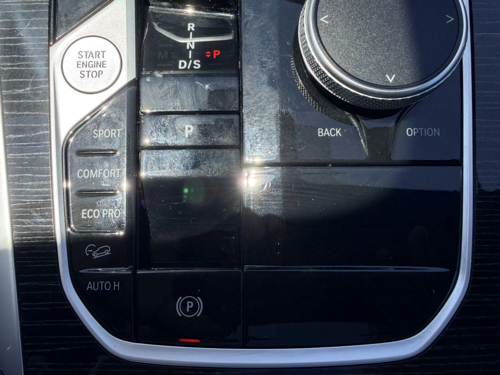 Used 2025  BMW xDrive40i image 30
