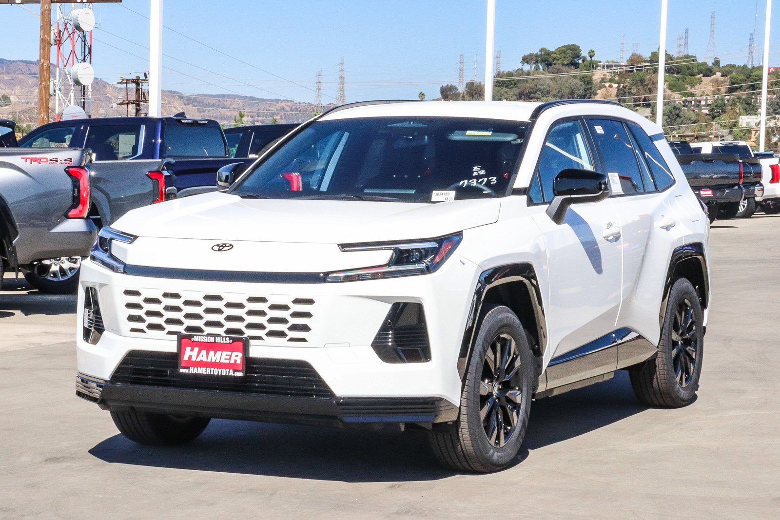 New 2026 Ice Cap Toyota SE image 3