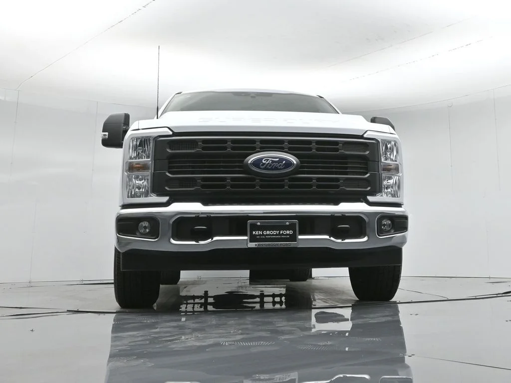 New 2026 White Ford XL image 43