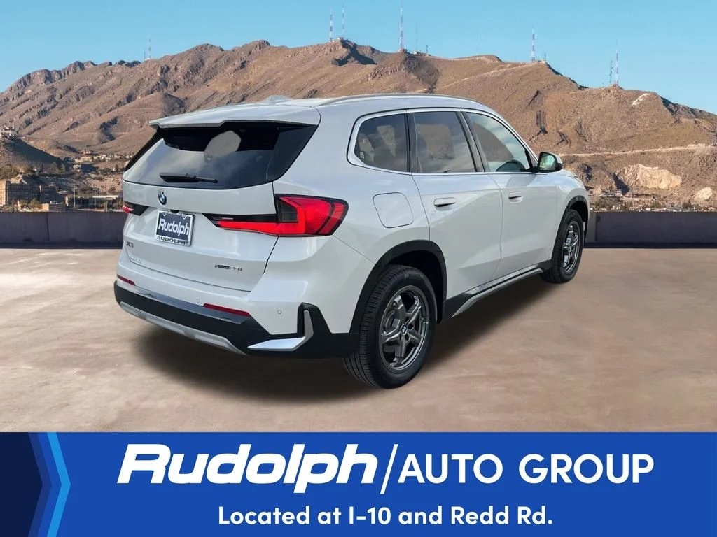 Used 2026 White BMW xDrive28i image 9